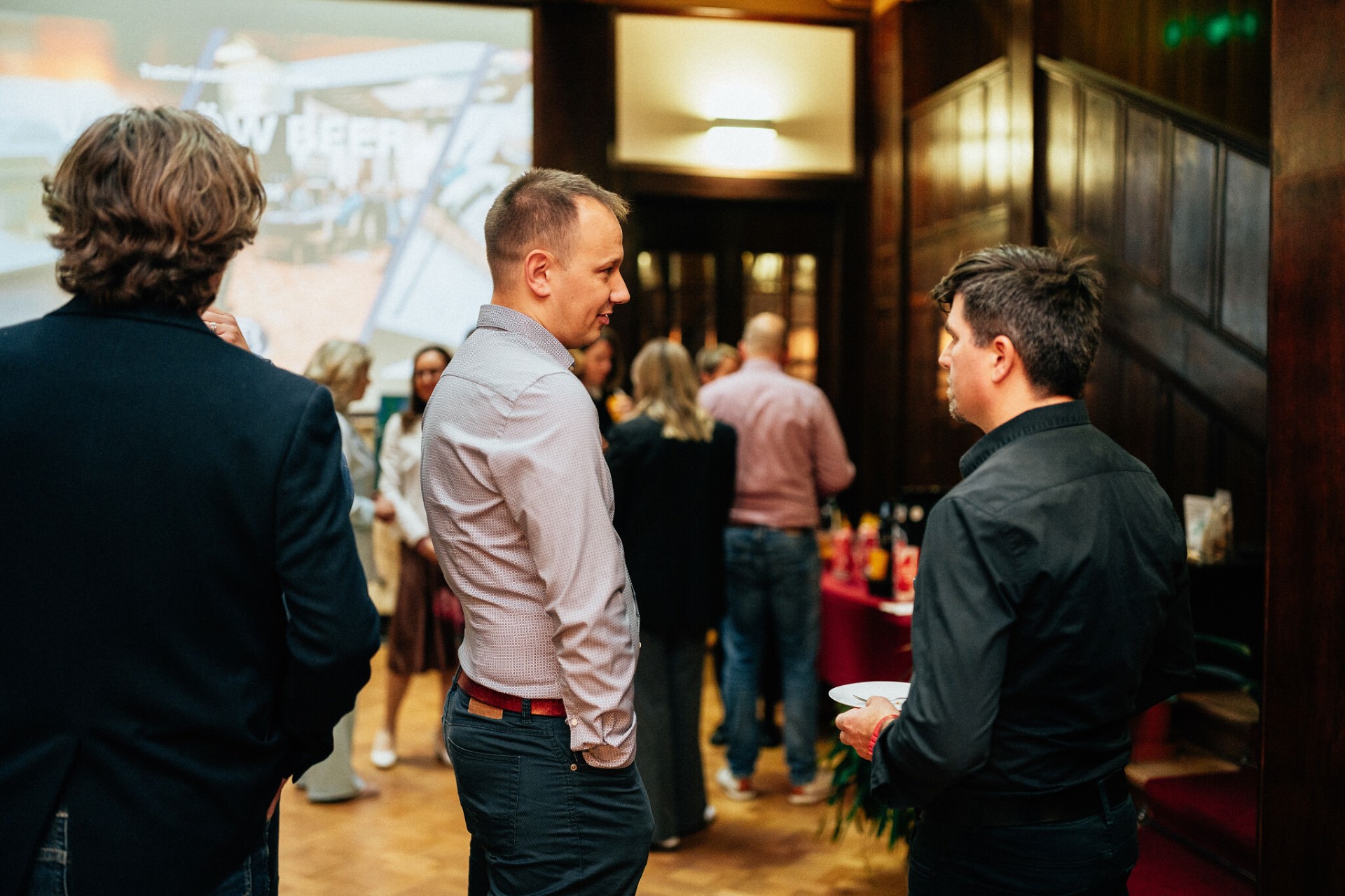 Hovor uprostřed networkingu — Meet Brno